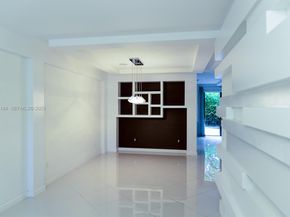 3993 S Allerdale Pl, Coconut Creek FL 33073