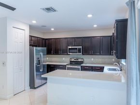 3993 S Allerdale Pl, Coconut Creek FL 33073