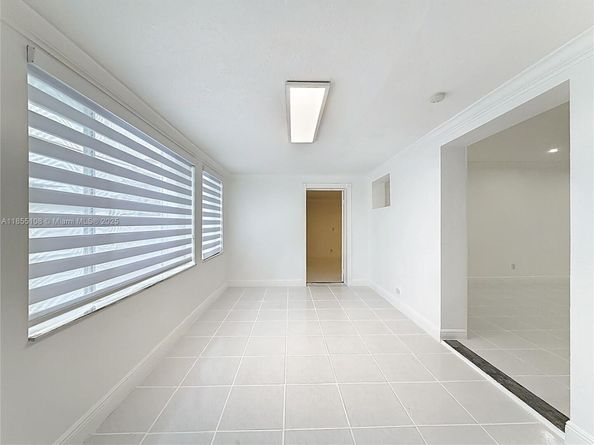 7410 SW 39th St, Miami FL 33155