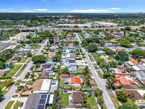 7410 SW 39th St, Miami FL 33155