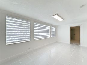 7410 SW 39th St, Miami FL 33155