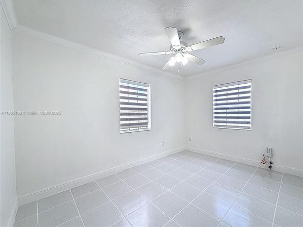 7410 SW 39th St, Miami FL 33155