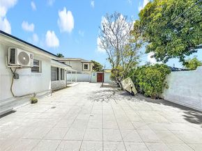 7410 SW 39th St, Miami FL 33155