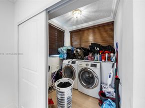 1140 SW 85th Ct, Miami FL 33144