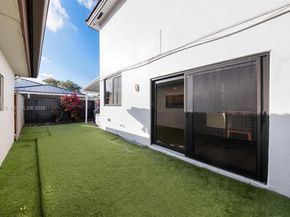 1140 SW 85th Ct, Miami FL 33144