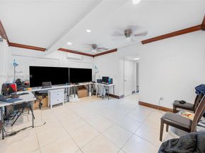 1140 SW 85th Ct, Miami FL 33144