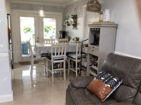 1318 SW 49th Ter, Fort Lauderdale FL 33317