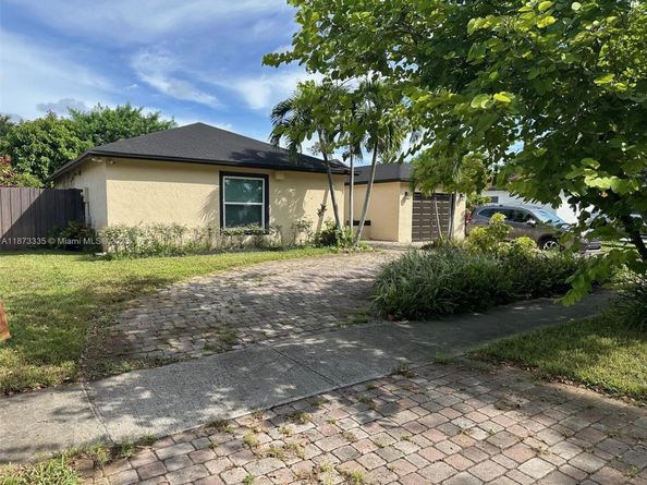 6061 NW 198th Ter, Miami FL 33015