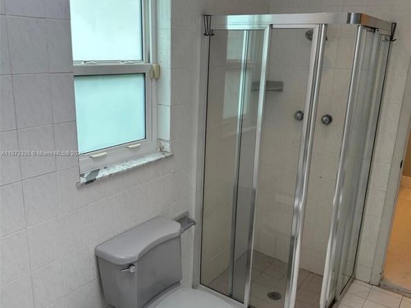 6061 NW 198th Ter, Miami FL 33015