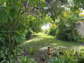 6061 NW 198th Ter, Miami FL 33015