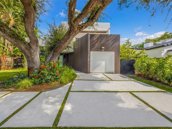 741 NE 80th St, Miami FL 33138