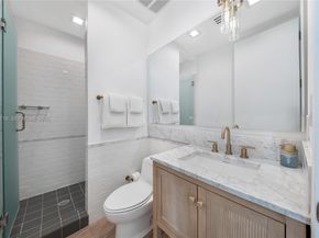 6109 W Laguna Dr W 6109, Miami Beach FL 33141