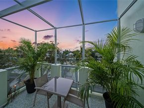6109 W Laguna Dr W 6109, Miami Beach FL 33141