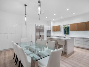 6109 W Laguna Dr W 6109, Miami Beach FL 33141