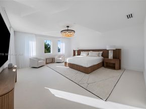 6109 W Laguna Dr W 6109, Miami Beach FL 33141