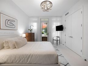 6109 W Laguna Dr W 6109, Miami Beach FL 33141