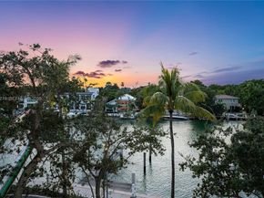 6109 W Laguna Dr W 6109, Miami Beach FL 33141