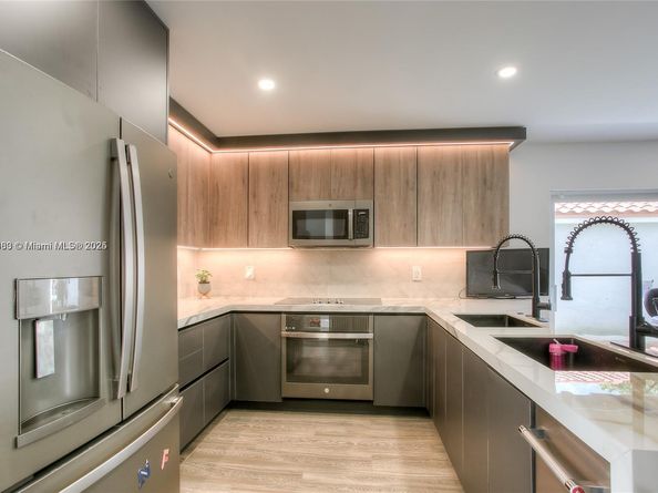 18515 NW 55th Ave, Miami Gardens FL 33055