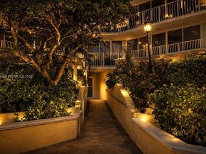 7601 E Treasure Dr 611, North Bay Village FL 33141