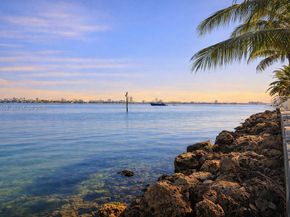 7601 E Treasure Dr 611, North Bay Village FL 33141