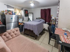 10040 NW 8th Ave, Miami FL 33150