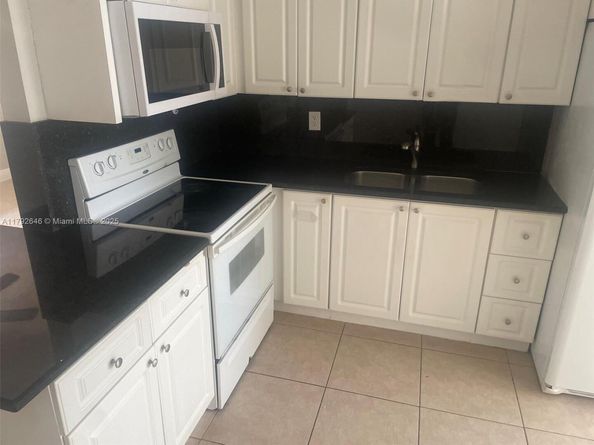 6808 SW 22nd Ct, Miramar FL 33023
