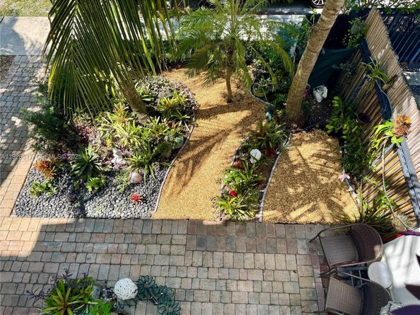 1616 NE 9th St, Fort Lauderdale FL 33304