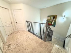 1616 NE 9th St, Fort Lauderdale FL 33304