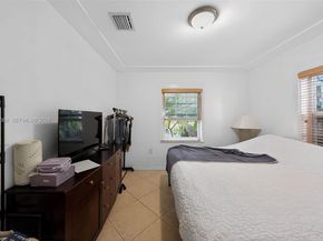 2131 Biarritz Dr, Miami Beach FL 33141