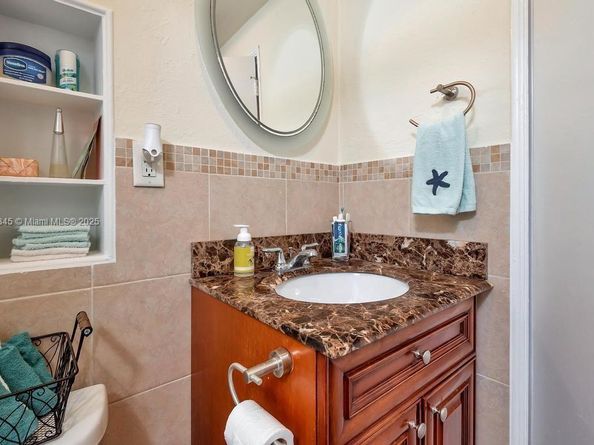 101 Lucerne Ave, Lake Worth FL 33460