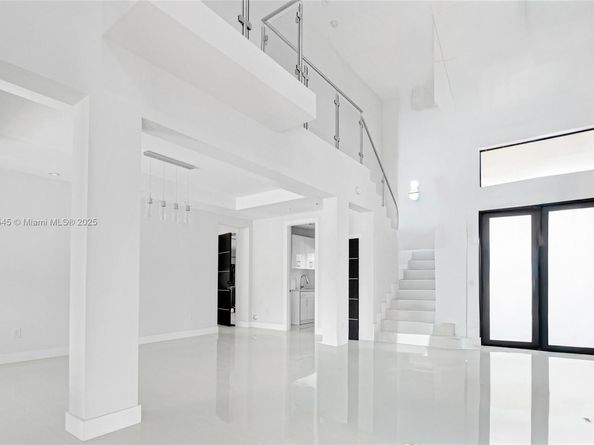 12890 NW 2nd St, Miami FL 33182