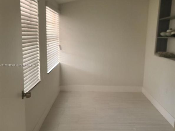1041 NW 32nd Pl, Miami FL 33125