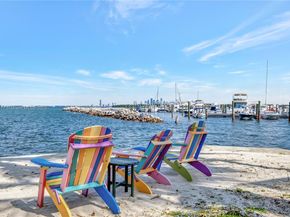 200 Harbor Dr, Key Biscayne FL 33149