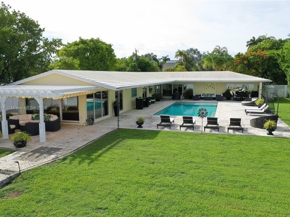 200 Harbor Dr, Key Biscayne FL 33149