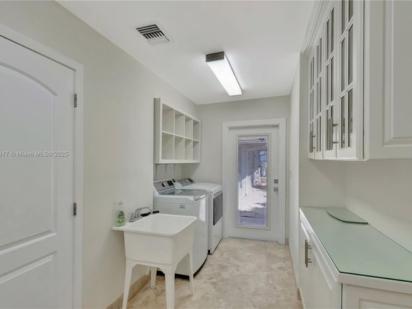 200 Harbor Dr, Key Biscayne FL 33149