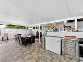 1071 W 37th St, Hialeah FL 33012