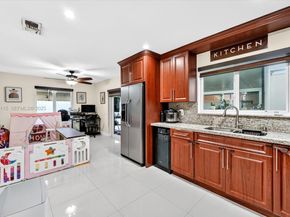 1071 W 37th St, Hialeah FL 33012