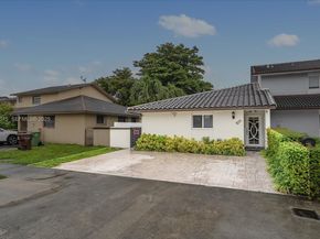 1071 W 37th St, Hialeah FL 33012