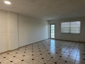 1130 11th St 4J, Miami Beach FL 33139