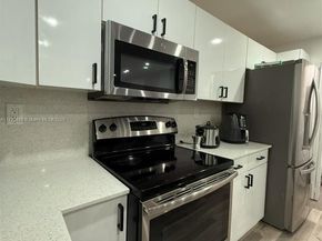 17810 SW 102nd Ave, Miami FL 33157