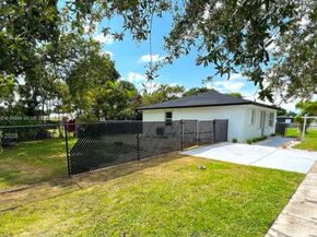17810 SW 102nd Ave, Miami FL 33157