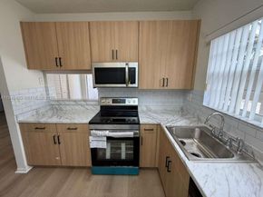 1791 NW 96th Ter 4K, Pembroke Pines FL 33024
