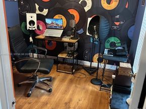 262 SW 54th Ave, Plantation FL 33317