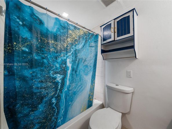 1257 NW 58th St, Miami FL 33142