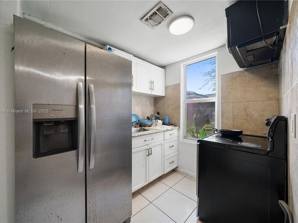 1257 NW 58th St, Miami FL 33142