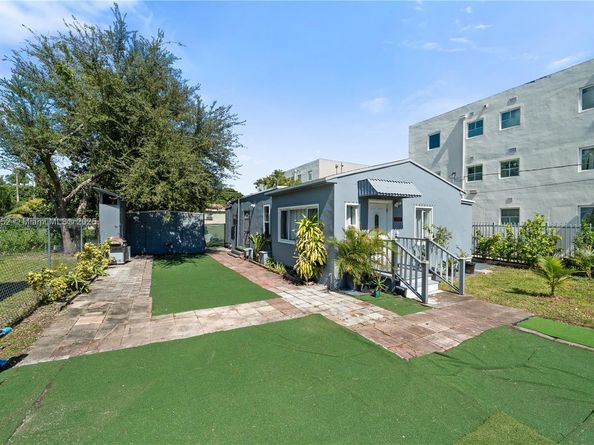 1257 NW 58th St, Miami FL 33142