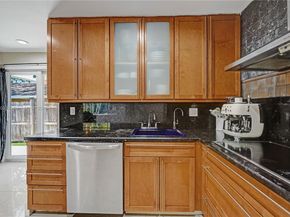 1401 NE 5th Ter, Fort Lauderdale FL 33304