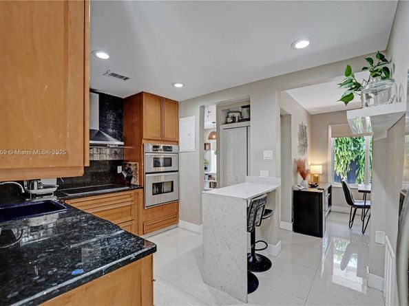 1401 NE 5th Ter, Fort Lauderdale FL 33304