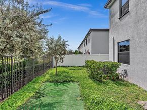 20381 NW 4th Ct, Miami Gardens FL 33169