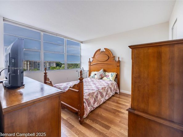 1100 Saint Charles Pl 717, Pembroke Pines FL 33026